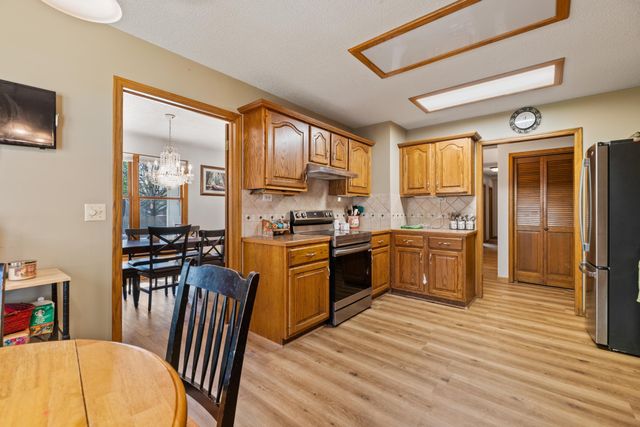 1313 E Blue Spruce Rd, Derby, KS 67037