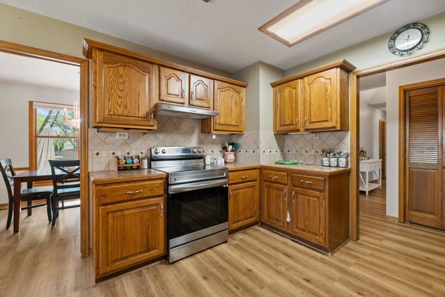1313 E Blue Spruce Rd, Derby, KS 67037