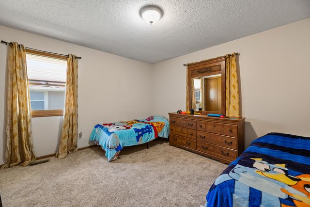 1313 E Blue Spruce Rd, Derby, KS 67037