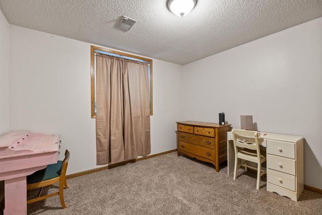 1313 E Blue Spruce Rd, Derby, KS 67037