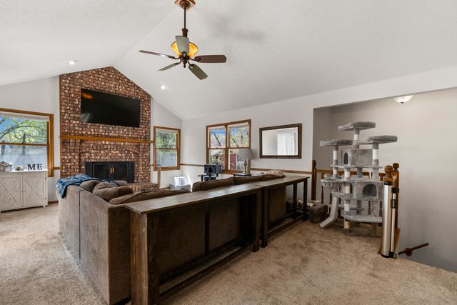 1313 E Blue Spruce Rd, Derby, KS 67037