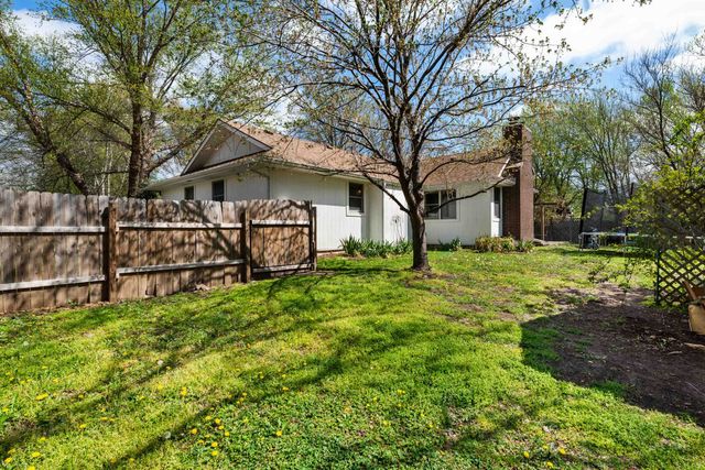 1313 E Blue Spruce Rd, Derby, KS 67037