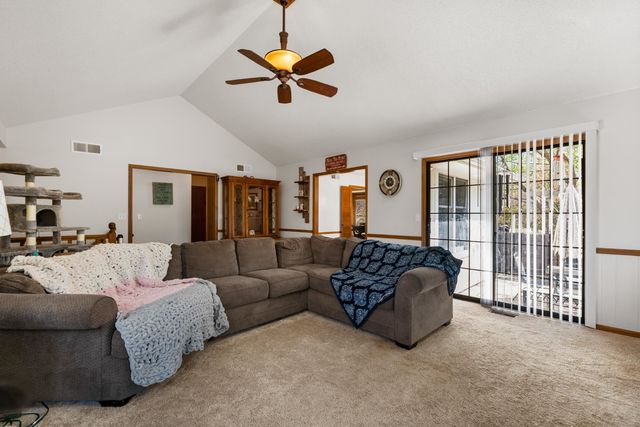 1313 E Blue Spruce Rd, Derby, KS 67037