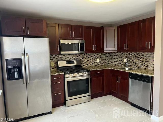 294 Dorset Court, Piscataway, NJ 08854