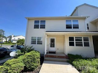 294 Dorset Court, Piscataway, NJ 08854