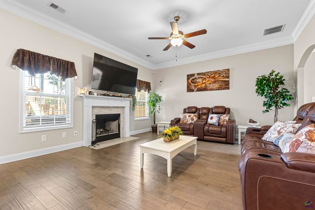 414 Newport Avenue, Kathleen, GA 31047