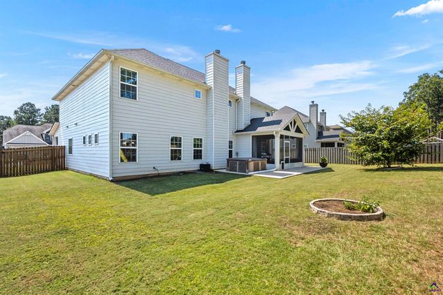 414 Newport Avenue, Kathleen, GA 31047