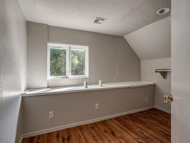 2404 Rambling Road, Edmond, OK 73025