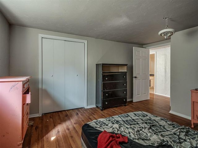 2404 Rambling Road, Edmond, OK 73025