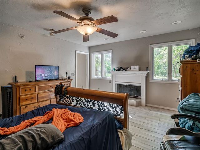 2404 Rambling Road, Edmond, OK 73025