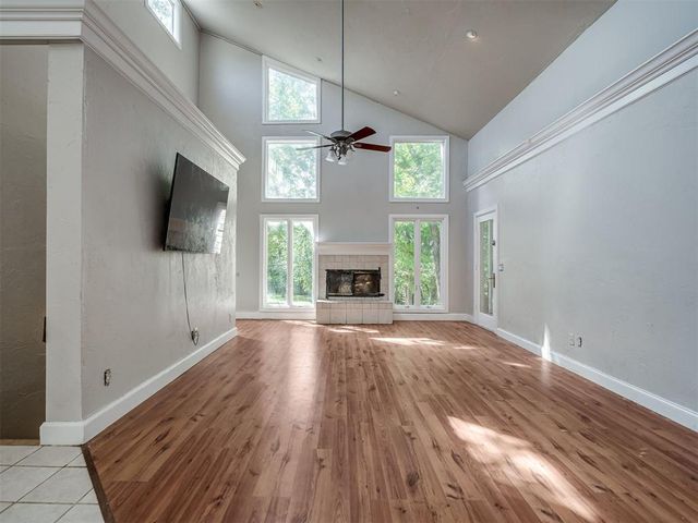 2404 Rambling Road, Edmond, OK 73025