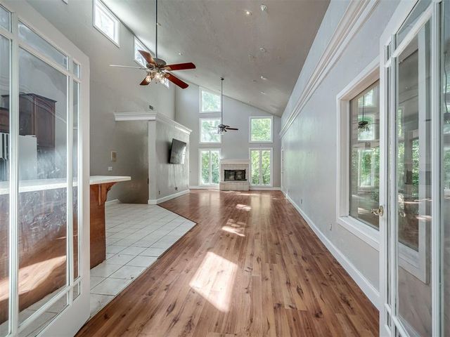 2404 Rambling Road, Edmond, OK 73025