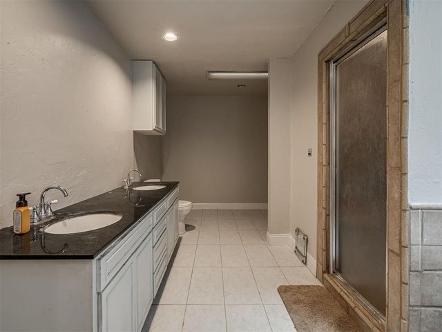 2404 Rambling Road, Edmond, OK 73025