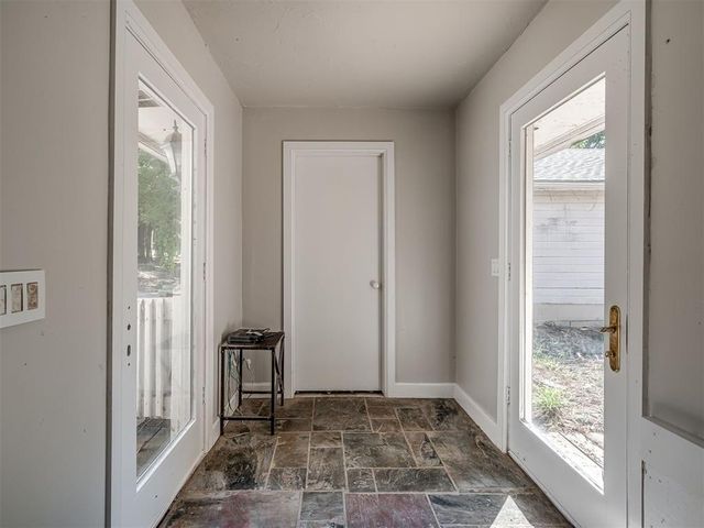 2404 Rambling Road, Edmond, OK 73025