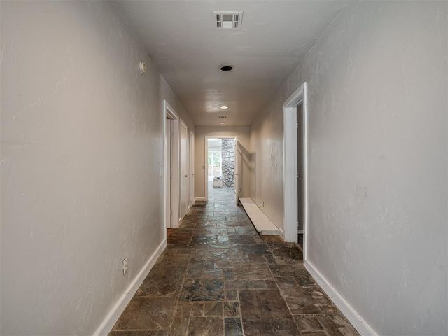 2404 Rambling Road, Edmond, OK 73025