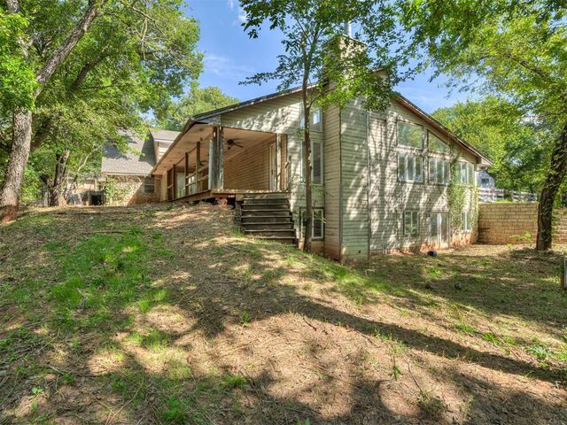 2404 Rambling Road, Edmond, OK 73025
