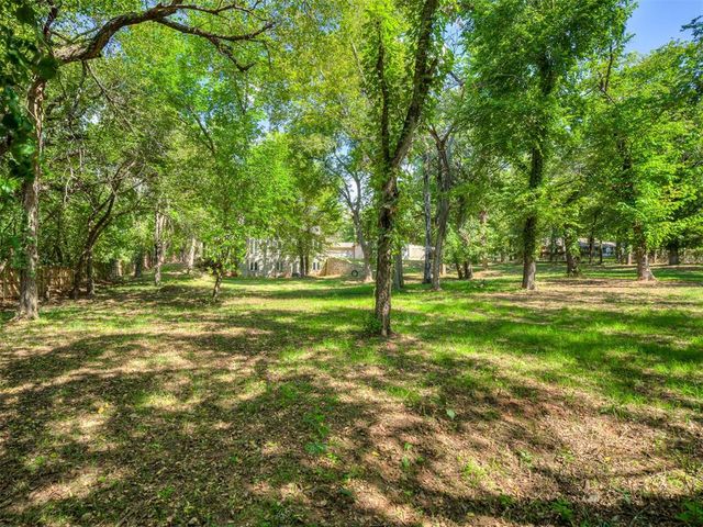 2404 Rambling Road, Edmond, OK 73025