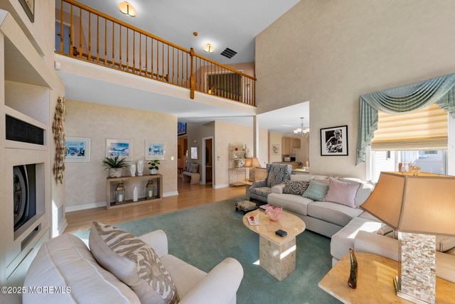 50 Shawnee Way, Morganville, NJ 07751