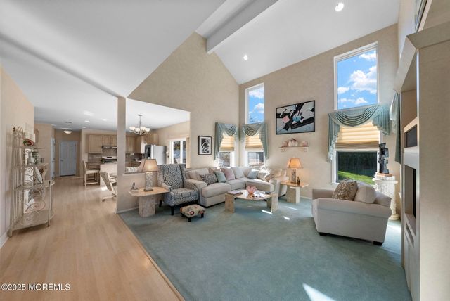 50 Shawnee Way, Morganville, NJ 07751