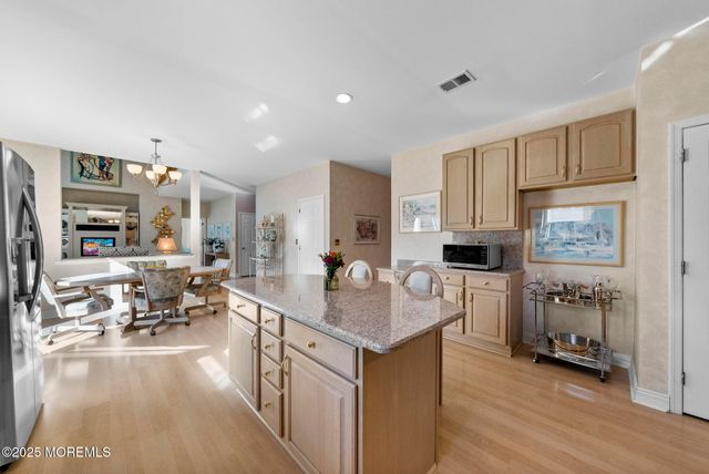 50 Shawnee Way, Morganville, NJ 07751