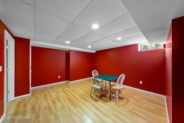 50 Shawnee Way, Morganville, NJ 07751