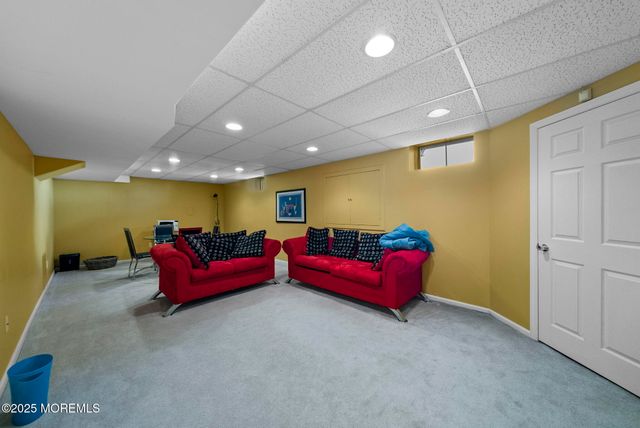 50 Shawnee Way, Morganville, NJ 07751