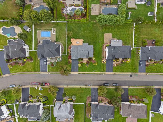 50 Shawnee Way, Morganville, NJ 07751