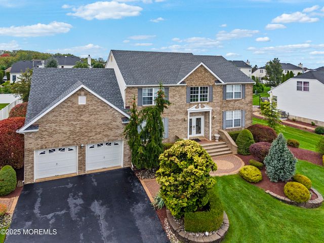 50 Shawnee Way, Morganville, NJ 07751