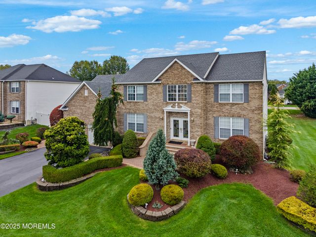 50 Shawnee Way, Morganville, NJ 07751