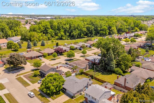 4840 Iowa Drive, Warren, MI 48092