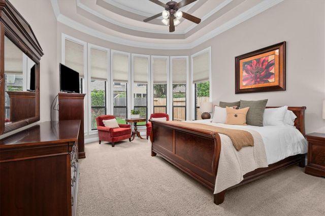 11 Stanwick Place, The Woodlands, TX 77382