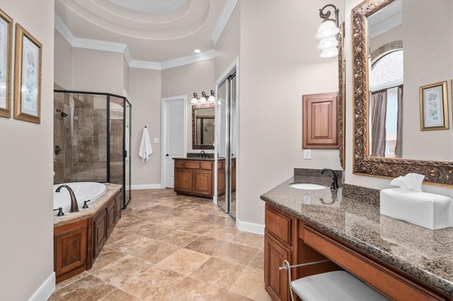 11 Stanwick Place, The Woodlands, TX 77382