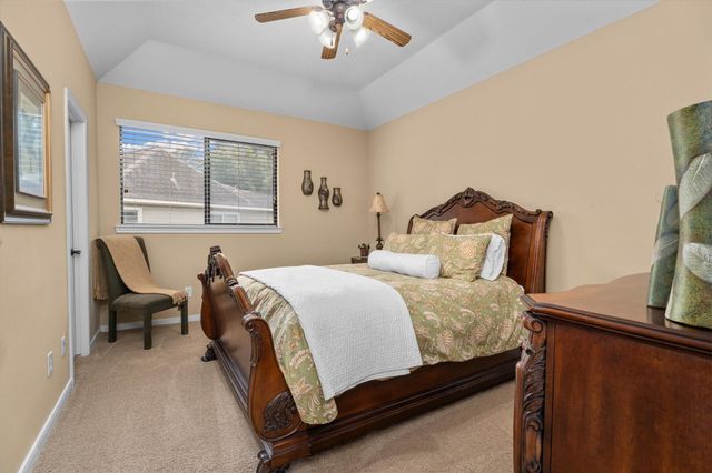 11 Stanwick Place, The Woodlands, TX 77382