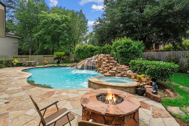 11 Stanwick Place, The Woodlands, TX 77382