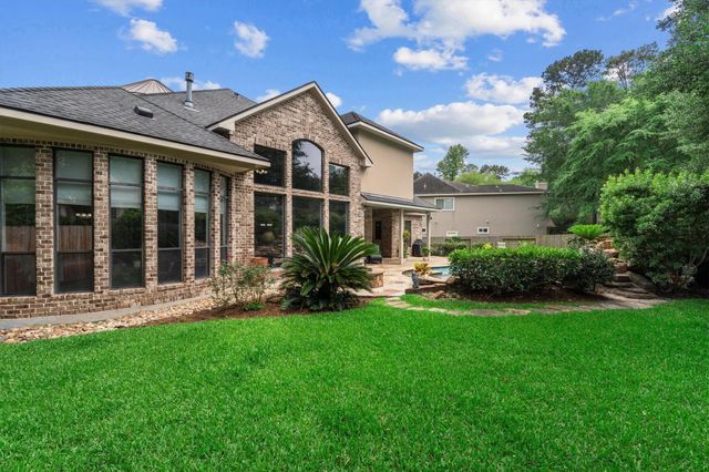 11 Stanwick Place, The Woodlands, TX 77382