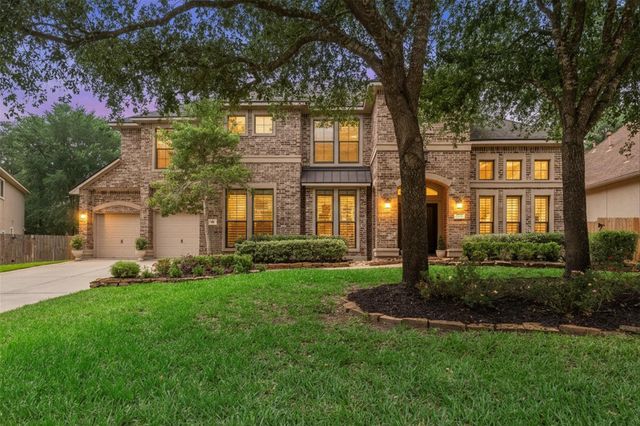 11 Stanwick Place, The Woodlands, TX 77382