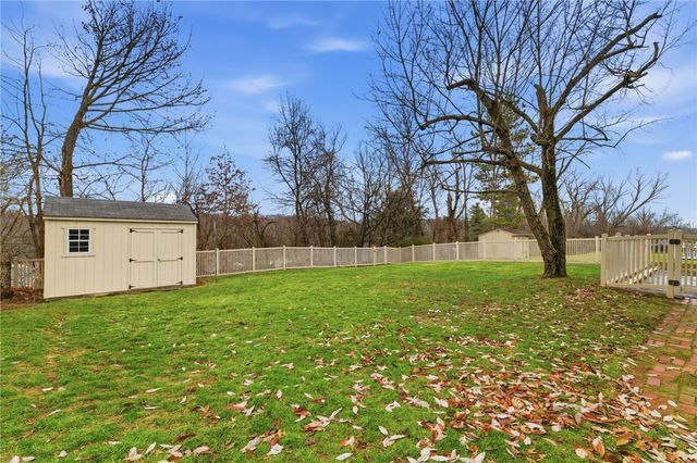 713 Flint Rd, Shaler, PA 15101