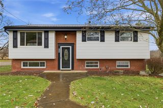 713 Flint Rd, Shaler, PA 15101