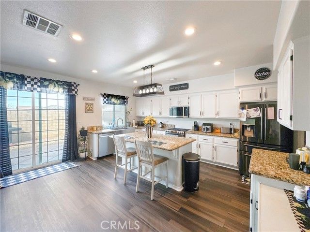 12476 Domingo, Victorville, CA 92392