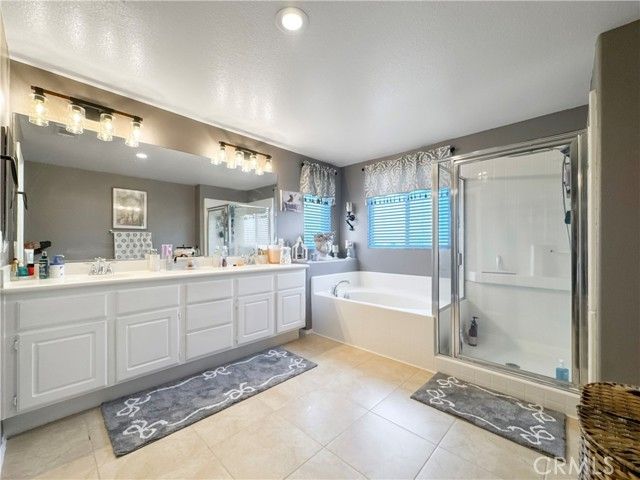 12476 Domingo, Victorville, CA 92392