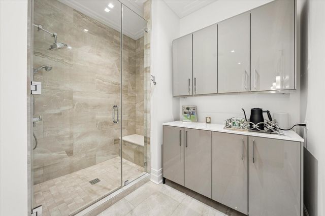 6017 Memorial Drive 505, Houston, TX 77007