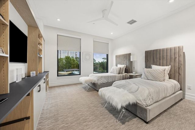 6017 Memorial Drive 505, Houston, TX 77007