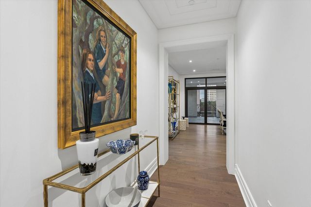 6017 Memorial Drive 505, Houston, TX 77007