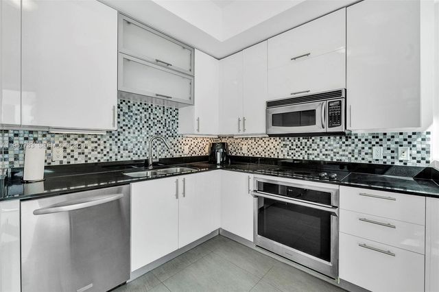 60 SW 13th Street 3400, Miami, FL 33130