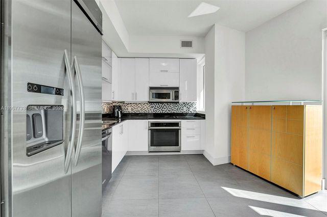 60 SW 13th Street 3400, Miami, FL 33130
