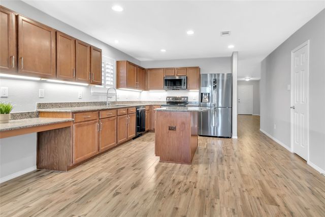16329 Severn Lane, Fort Worth, TX 76247
