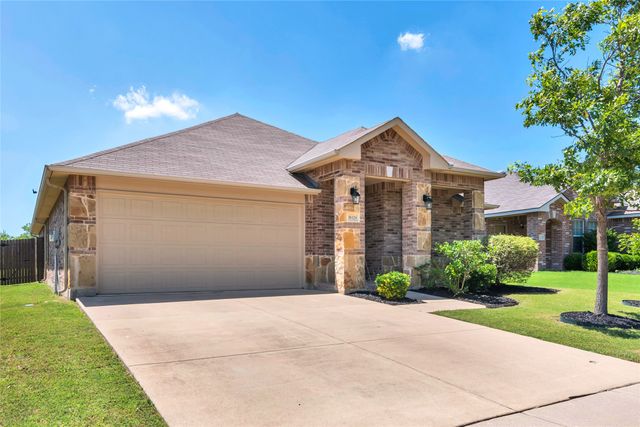 16329 Severn Lane, Fort Worth, TX 76247