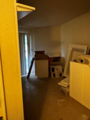 12550 Whittington Drive 202, Houston, TX 77077