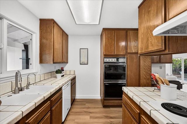 1055 Summerwood Court, San Jose, CA 95132
