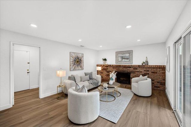 1055 Summerwood Court, San Jose, CA 95132